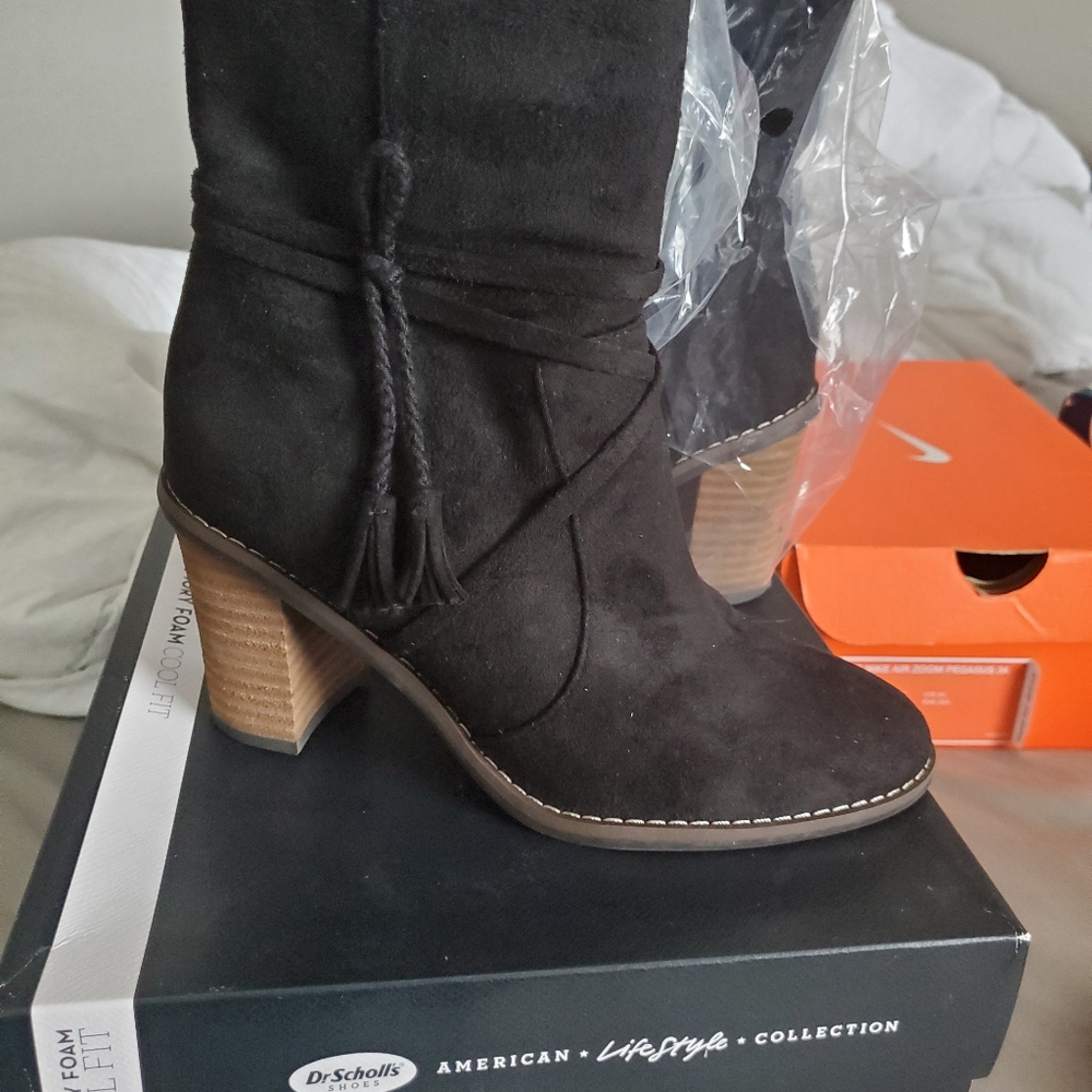 Dr Scholls memory foam black suede boot